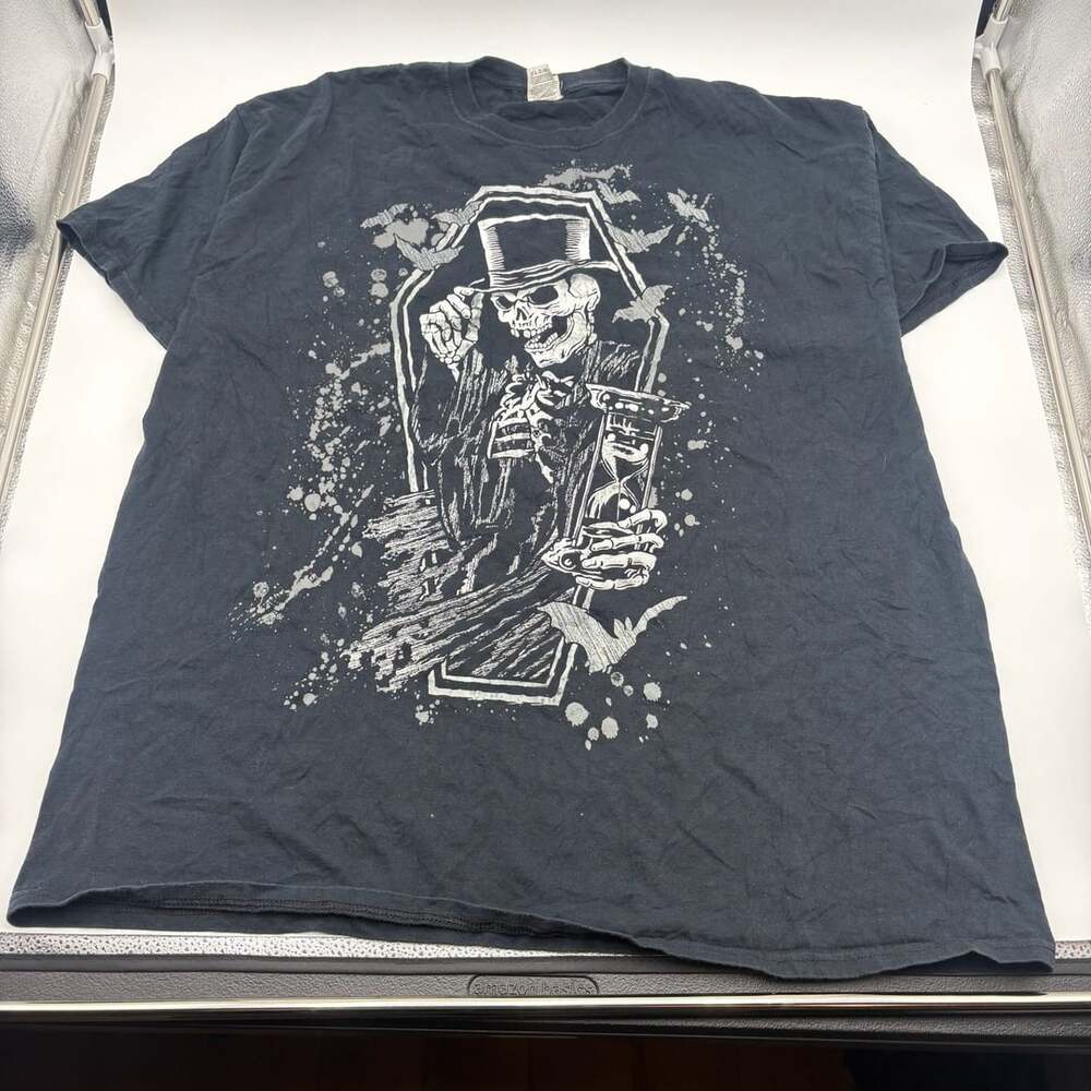 Fruit of the Loom Heavy Cotton Skeleton with Top Hat and Hourglass Graphic Tee